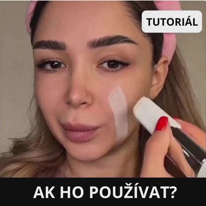 Podkladová báze 2 v 1 s integrovaným štětcem